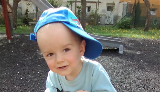 Skříň a postýlka pro malého bojovníka Adámka