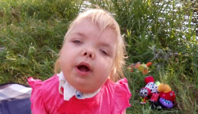 Isabelce na přenosnou odsávačku