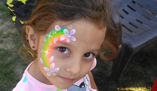 Parádnici Marušce na stravné ve školce