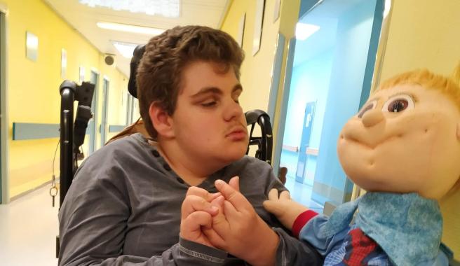 Vertikalizační stojan pro operovaného Lukáška