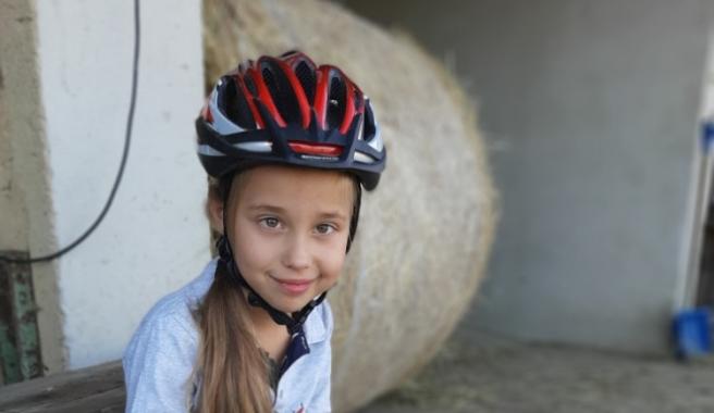 Zuzance s DMO na rehabilitaci TheraSuit
