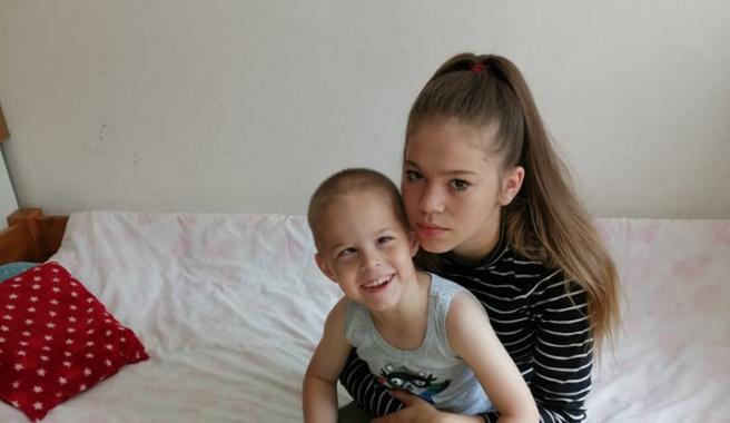 Aby měli Stázka a Sebík na čem spát