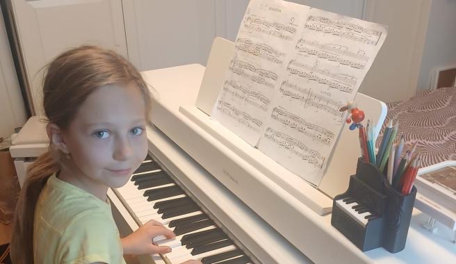 Klavír a zpěv jsou Aniččinou velkou radostí